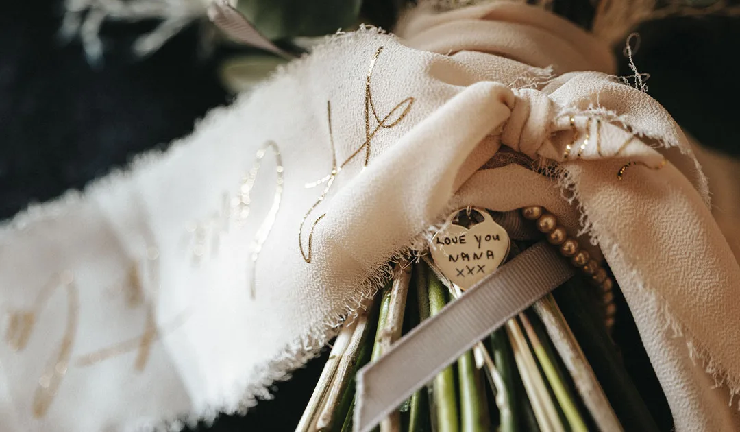 Thoughtful Ways to Honour Absent Friends & Family at Your Wedding