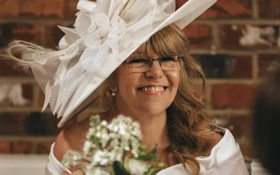 10 Ways to Make Mum Feel Special on Your Wedding Day