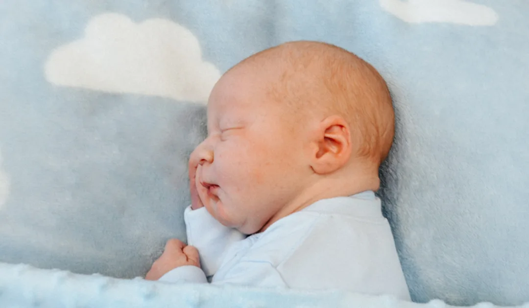 Newborn Photography at Home – My Son Leo’s Photoshoot