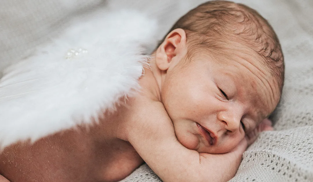 Newborn Photography at Home – Baby Lylah in Scunthorpe