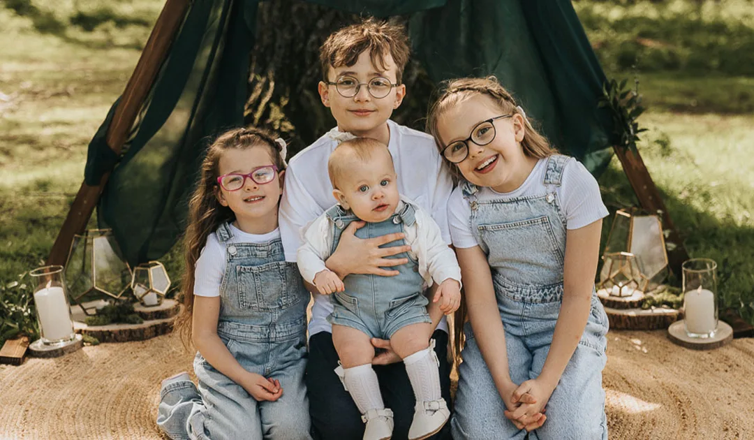 Family Photos – Mini Sessions at Weelsby Woods in Grimsby