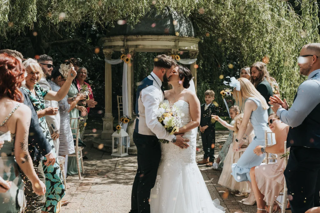 A grey rectangle with white text in the centre that reads "Landscape Placeholder 3:2," indicating the image is a placeholder for landscape-oriented content. © Aimee Lince Photography, Wedding photographer in Lincolnshire