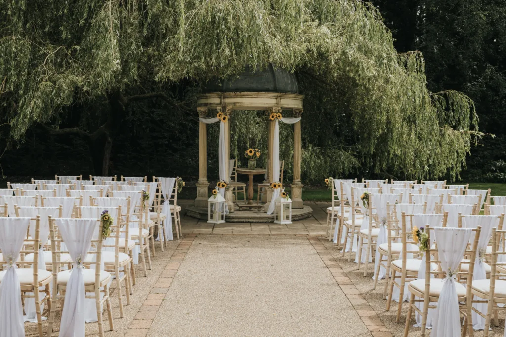 A grey rectangle with white text in the centre that reads "Landscape Placeholder 3:2," indicating the image is a placeholder for landscape-oriented content. © Aimee Lince Photography, Wedding photographer in Lincolnshire